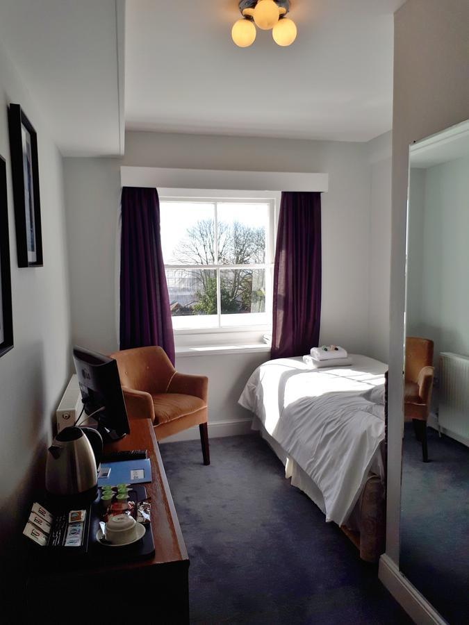 Anglesey Hotel Госпорт Экстерьер фото